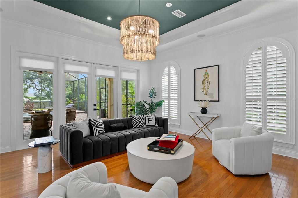 Chandelier, Interior, Living room, Recessed Lighting, Wood Texture Flooring