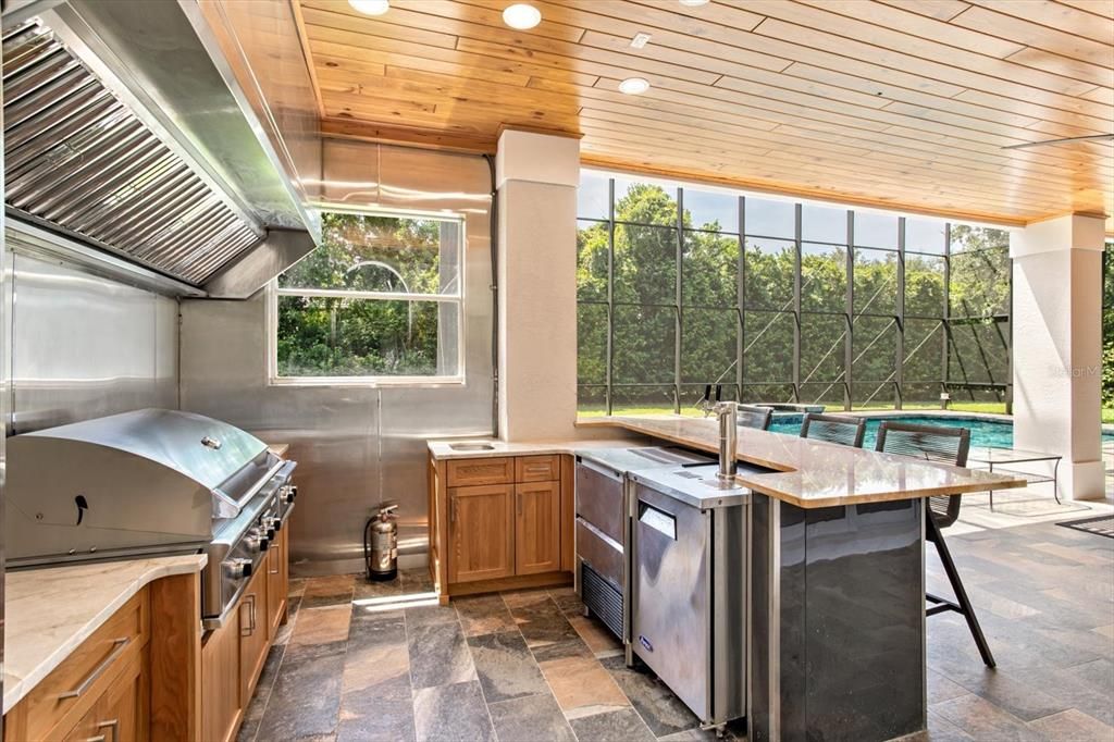 Exterior, Outdoor Kitchen