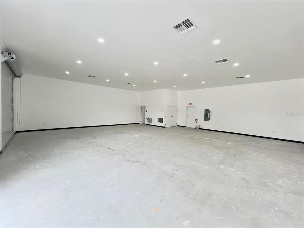 Garage, Interior, Recessed Lighting