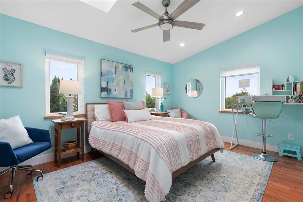 Bedroom, Interior, Recessed Lighting, Wood Texture Flooring