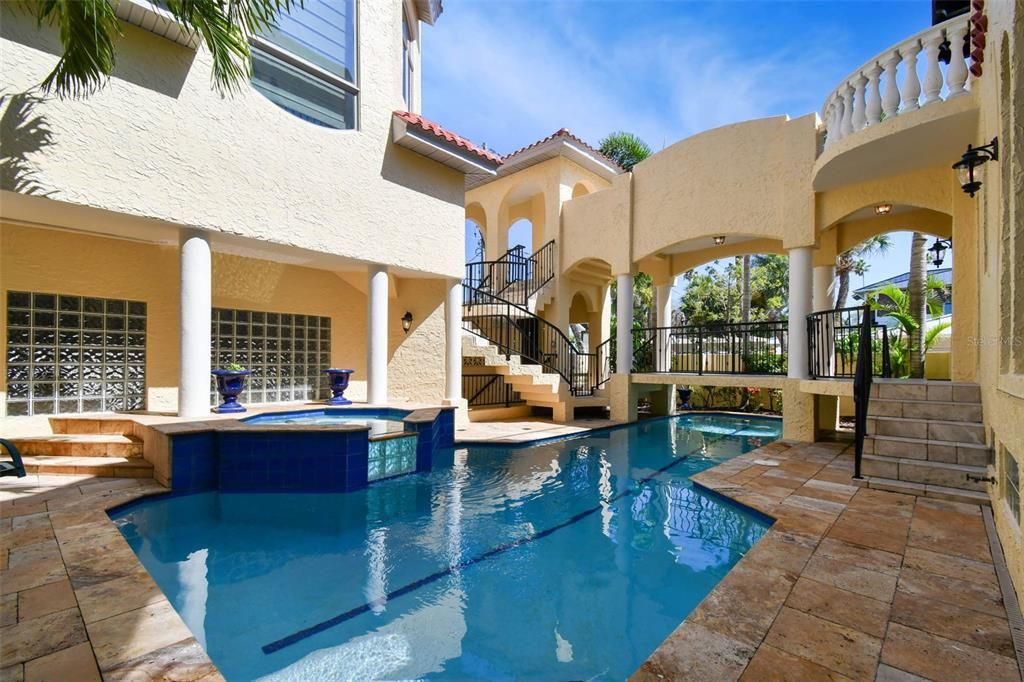 Exterior, Pool