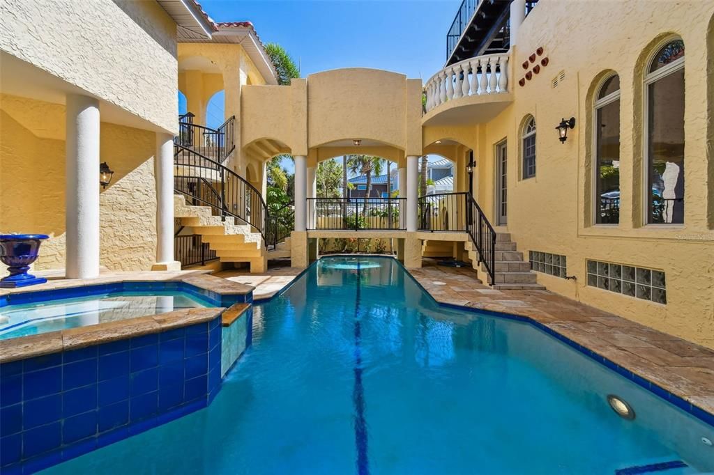 Exterior, Pool
