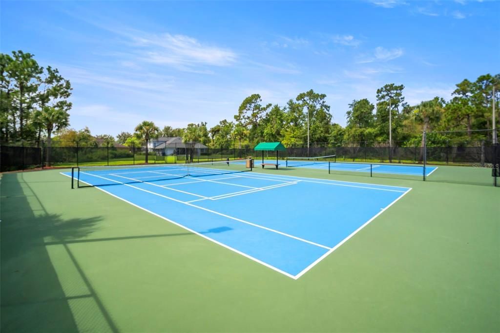 Exterior, Tennis Courts