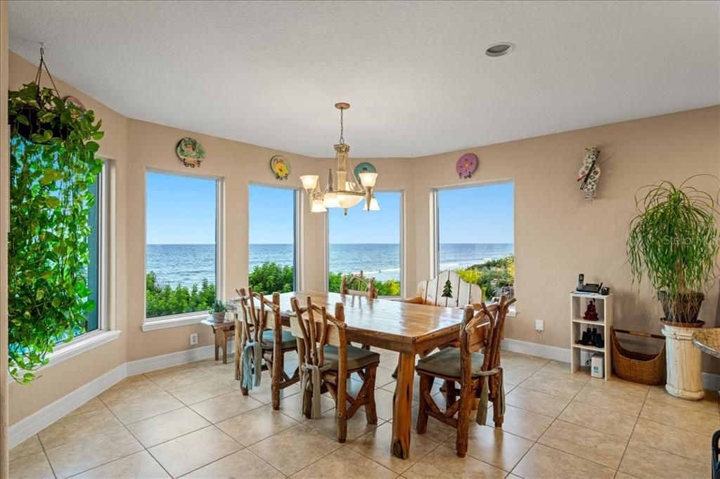 Dining room, Interior, Pendant Lights, Water