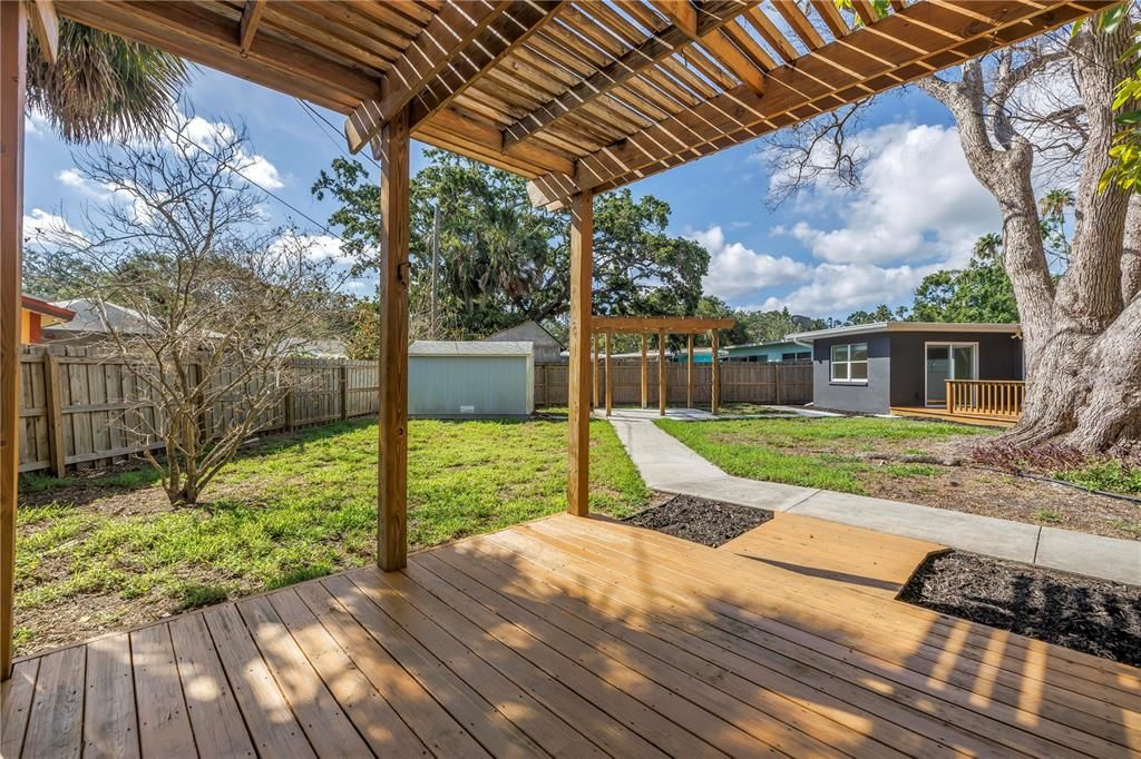 Backyard, Exterior