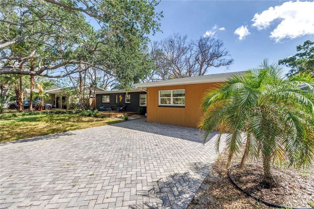 Backyard, Exterior