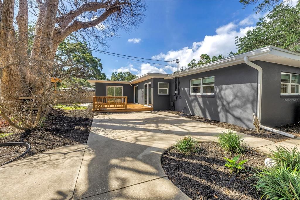 Backyard, Exterior