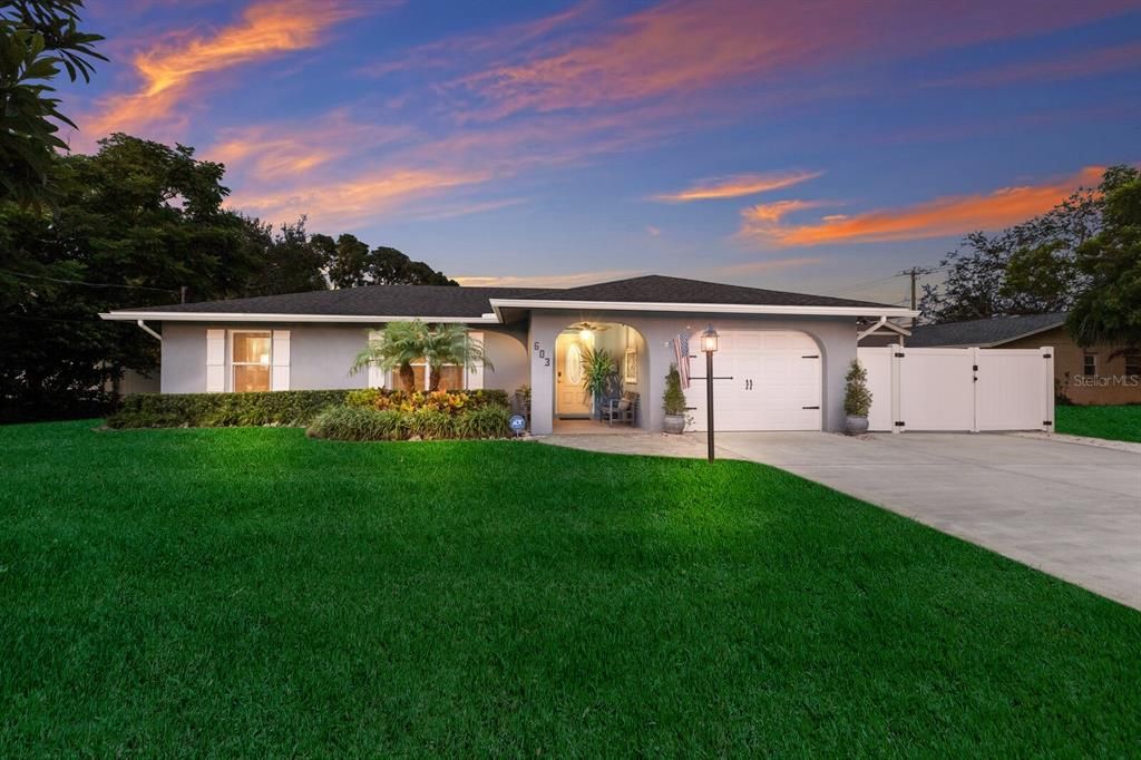 Attached, Backyard, Exterior, Facade, Ranch
