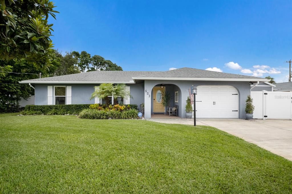 Attached, Backyard, Exterior, Facade, Ranch