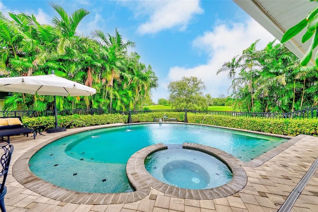 Exterior, Pool