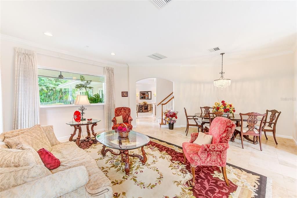 Dining room, Interior, Living room, Pendant Lights, Recessed Lighting