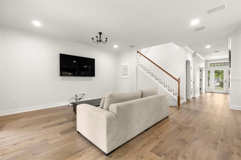 Interior, Living room, Recessed Lighting, Wood Texture Flooring