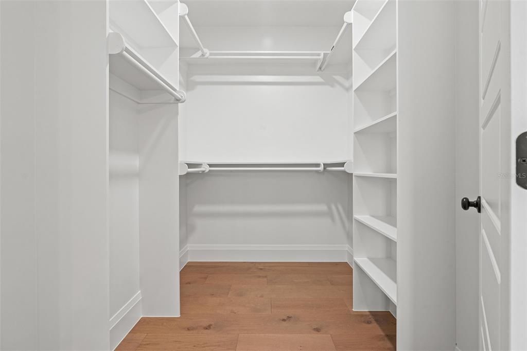 Interior, Walk-in Closets, Wood Texture Flooring