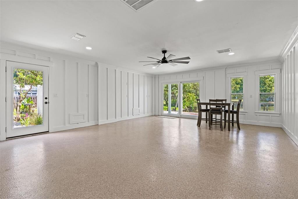 Dining room, Empty room, Interior, Recessed Lighting