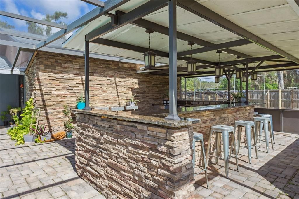 Exterior, Outdoor Kitchen