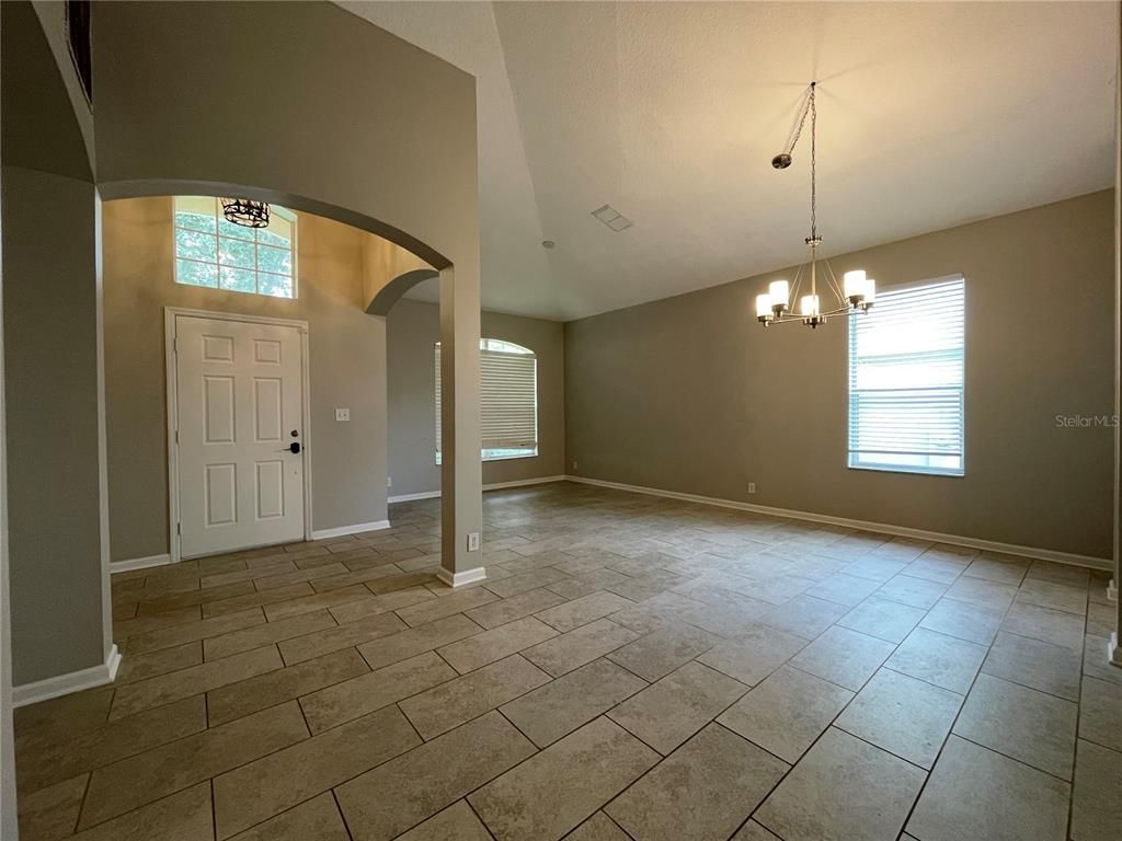 Chandelier, Empty room, Interior, Pendant Lights