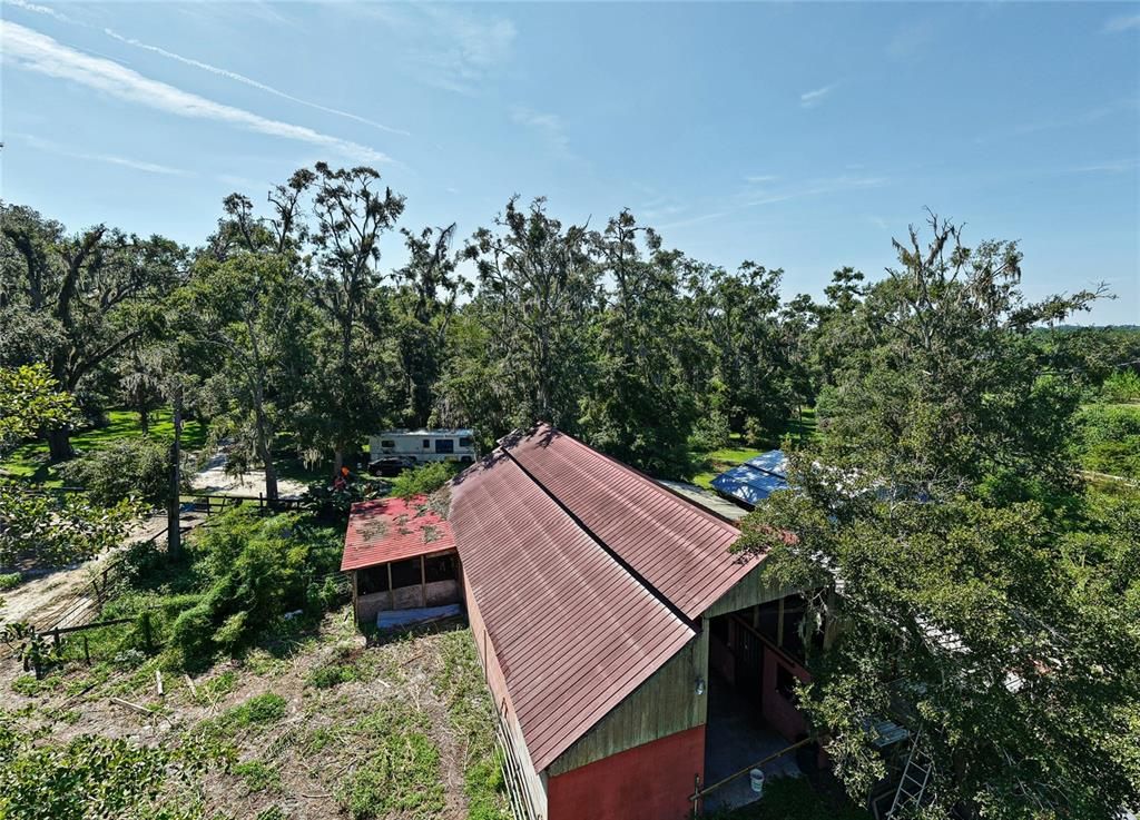 Exterior, Drone