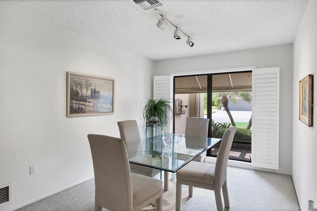 Dining room, Interior