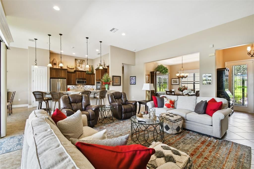 Chandelier, Dining room, Interior, Kitchen, Living room, Pendant Lights, Recessed Lighting