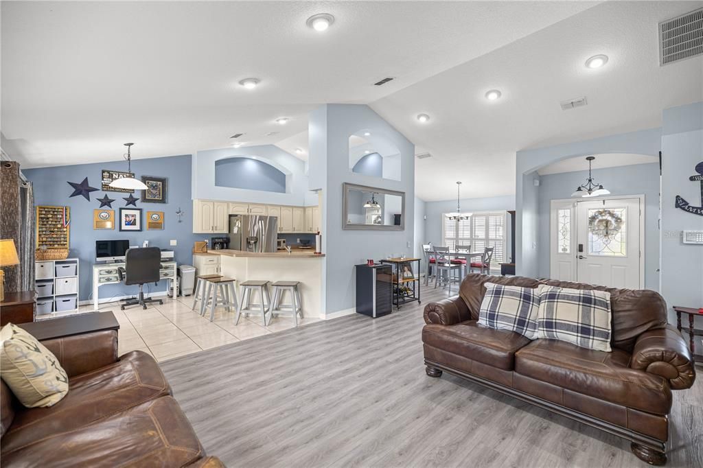 Home Office, Interior, Kitchen, Living room, Pendant Lights, Recessed Lighting, Wood Texture Flooring