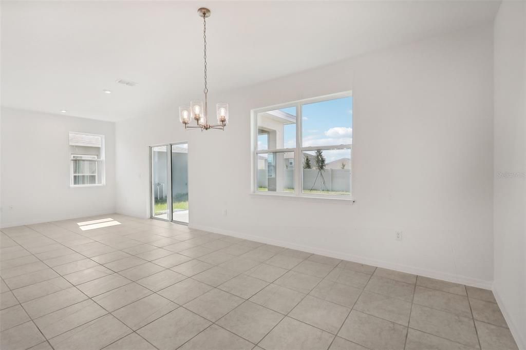Chandelier, Empty room, Interior, Recessed Lighting