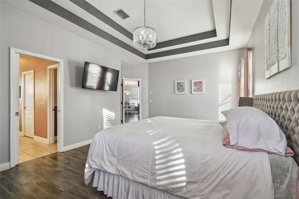 Bedroom, Interior, Pendant Lights, Wood Texture Flooring
