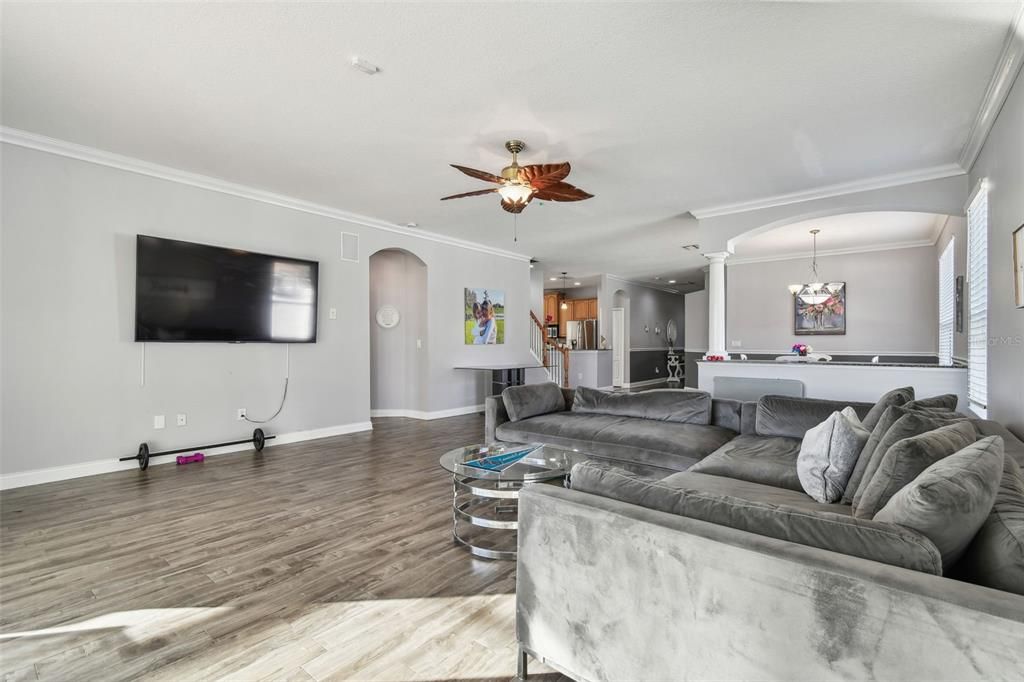 Interior, Living room, Pendant Lights, Wood Texture Flooring