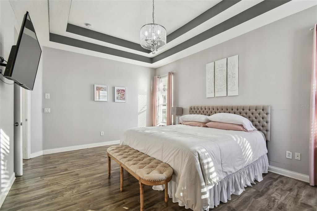 Bedroom, Interior, Pendant Lights, Wood Texture Flooring