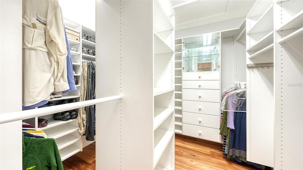 Interior, Walk-in Closets, Wood Texture Flooring