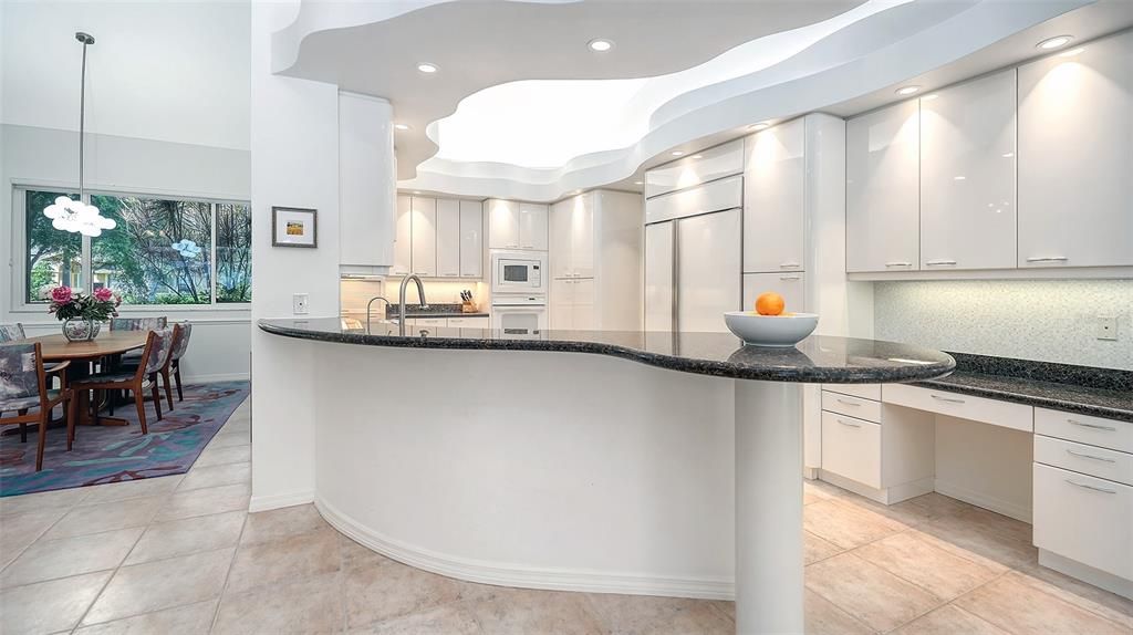 Dining room, Interior, Kitchen, Pendant Lights, Recessed Lighting
