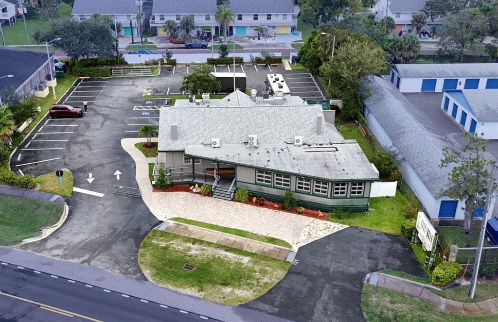 Exterior, Drone
