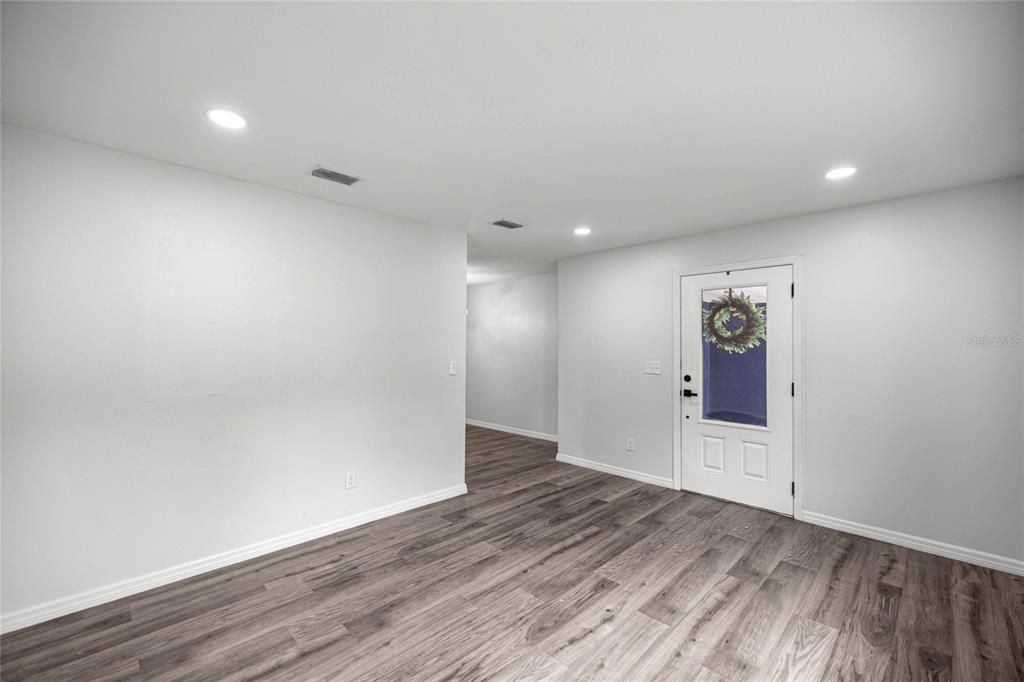 Empty room, Interior, Recessed Lighting, Wood Texture Flooring