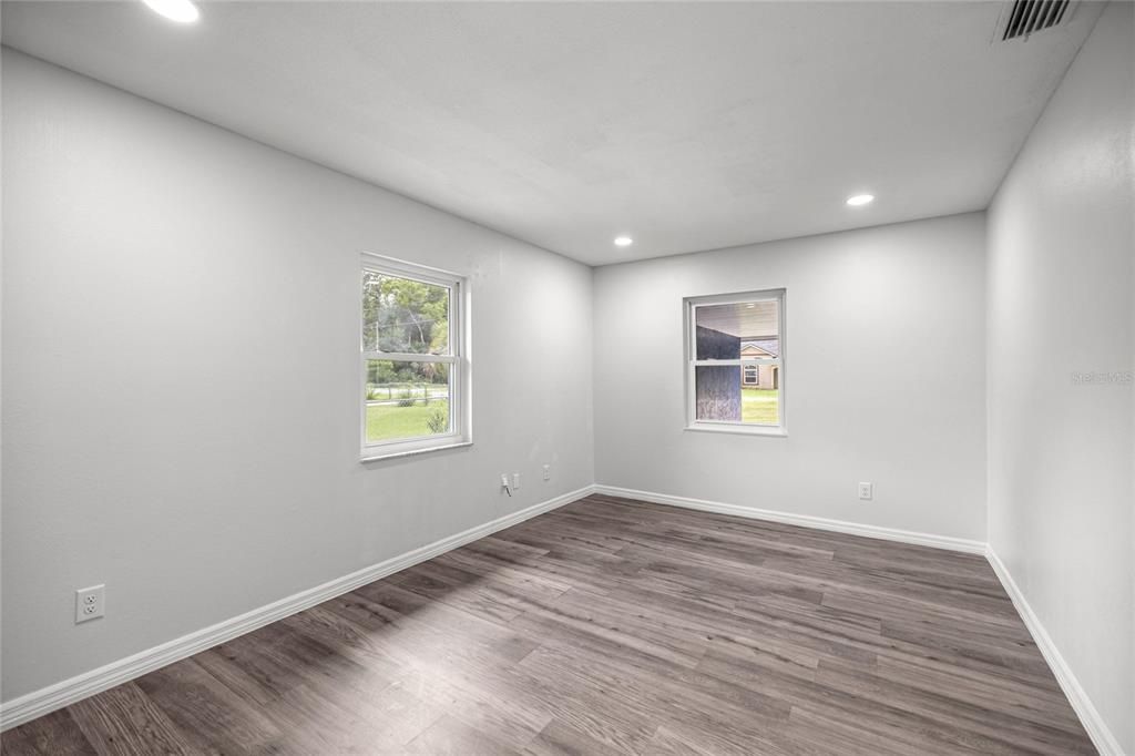 Empty room, Interior, Recessed Lighting, Wood Texture Flooring