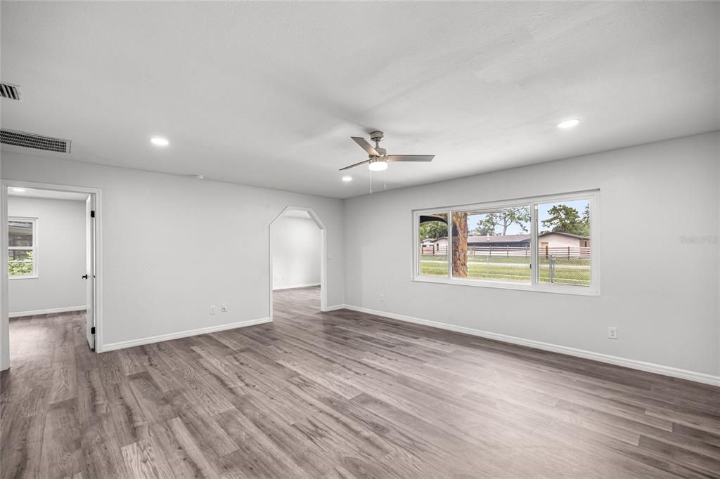 Empty room, Interior, Recessed Lighting, Wood Texture Flooring