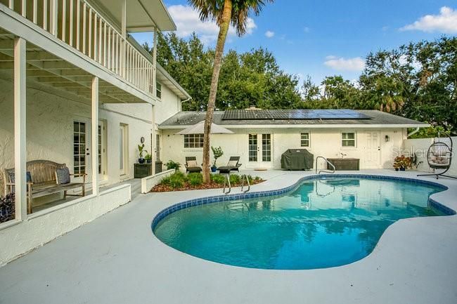 Exterior, Pool, Solar Panels