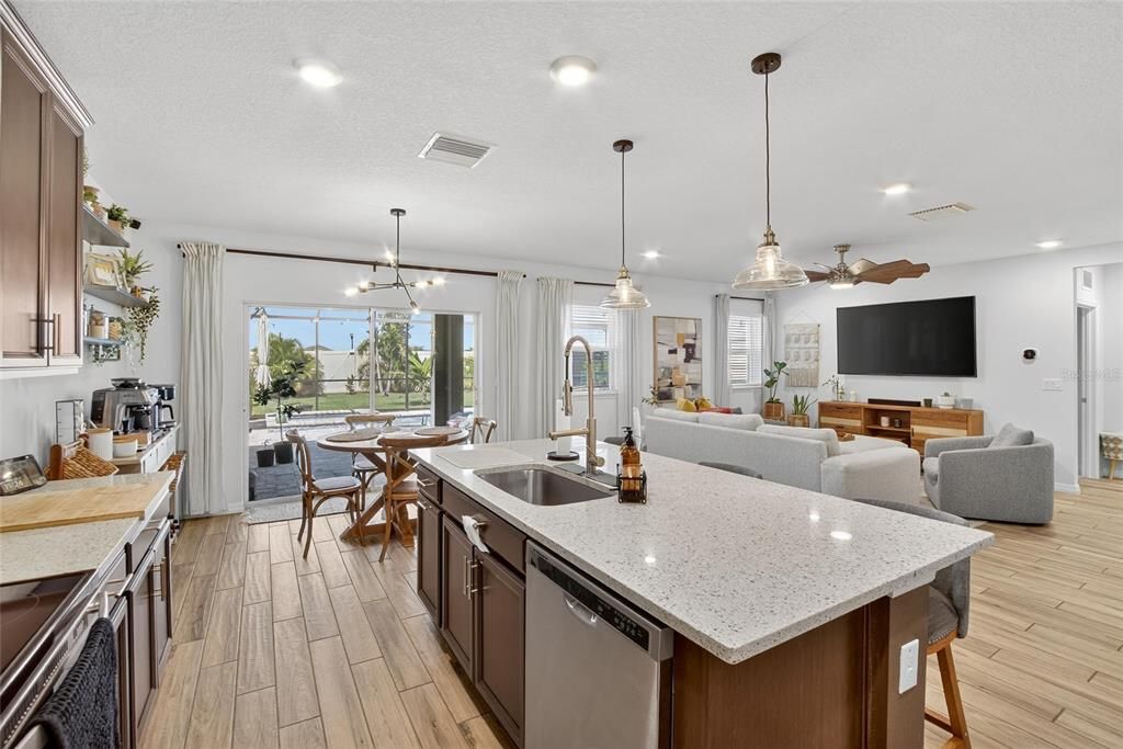 Dining room, Interior, Kitchen, Living room, Pendant Lights, Recessed Lighting, Wood Texture Flooring