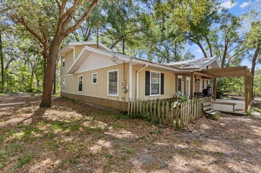 Backyard, Exterior