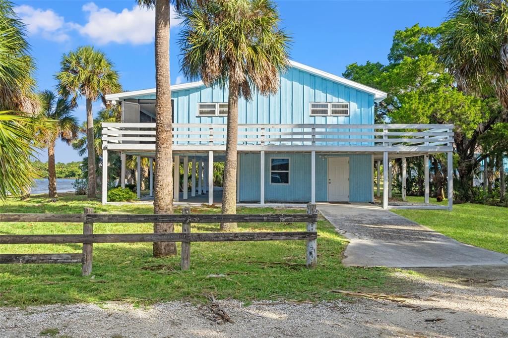 Backyard, Exterior, Facade, Farmhouse