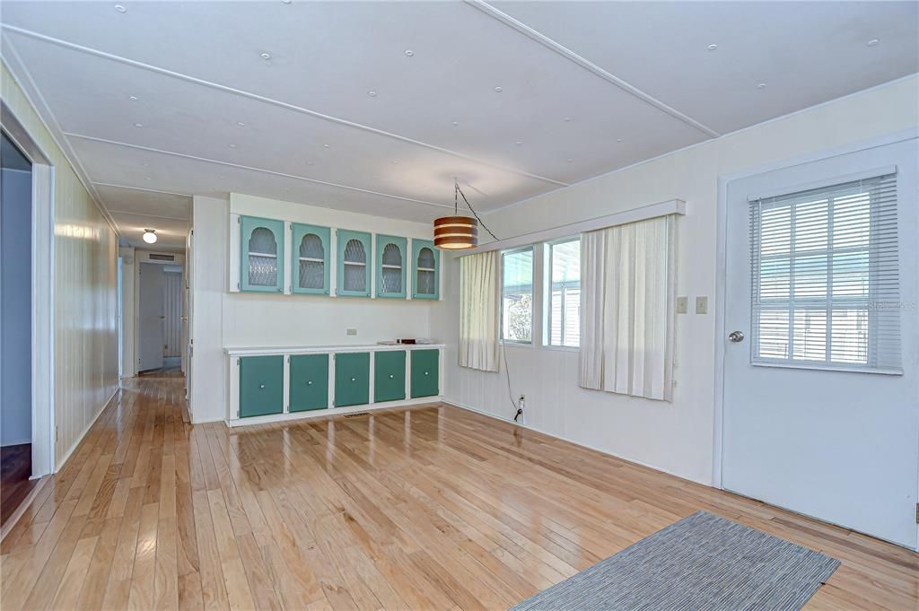 Empty room, Interior, Pendant Lights, Wood Texture Flooring