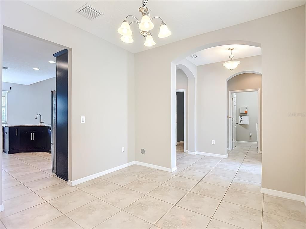 Empty room, Interior, Pendant Lights, Recessed Lighting