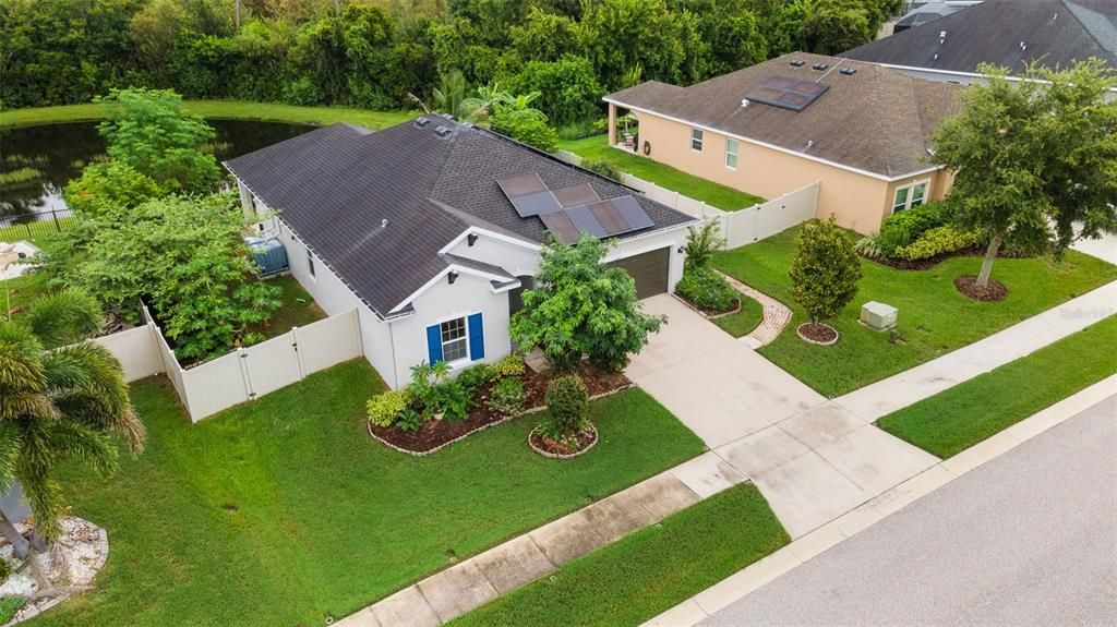 Exterior, Drone