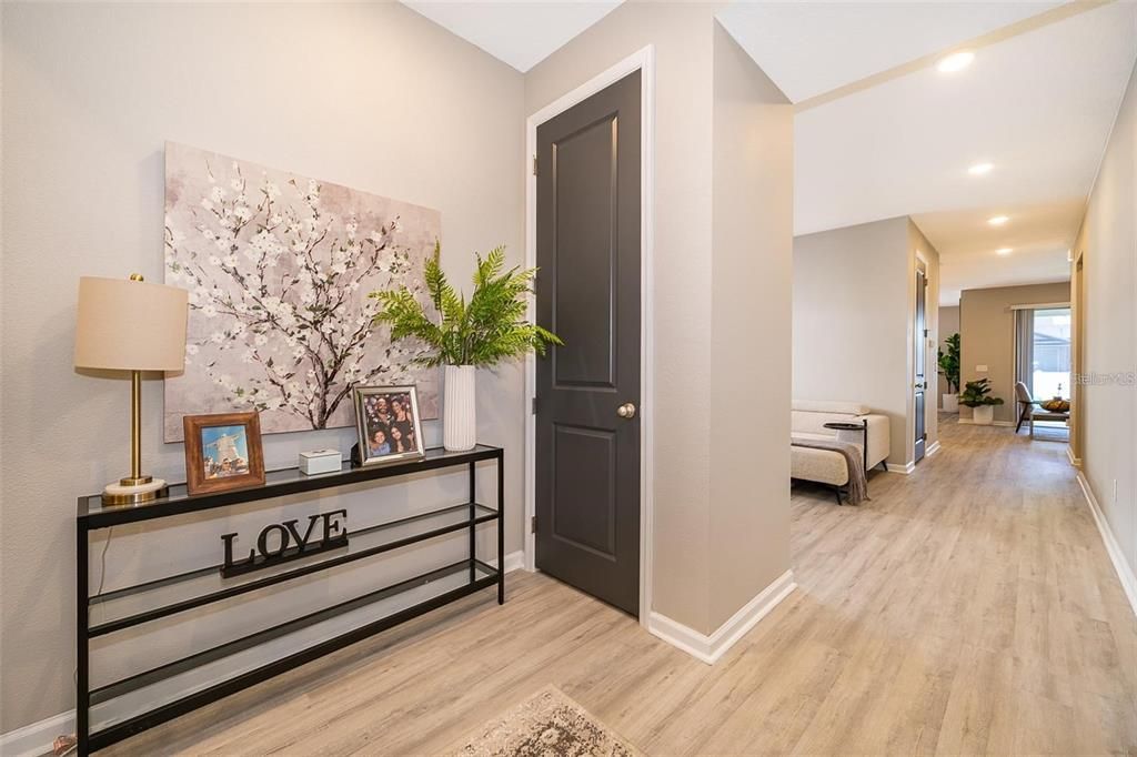 Interior, Recessed Lighting, Wood Texture Flooring