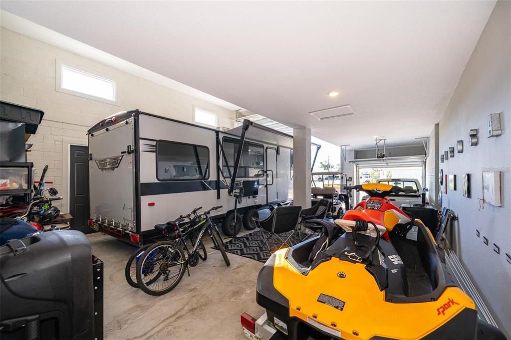 Fitness Equipment, Garage, Interior, Recessed Lighting