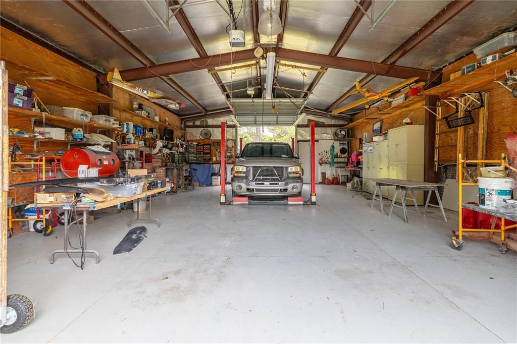 Garage, Interior