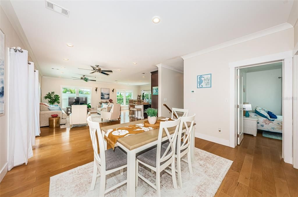 Dining room, Interior, Living room, Recessed Lighting, Wood Texture Flooring