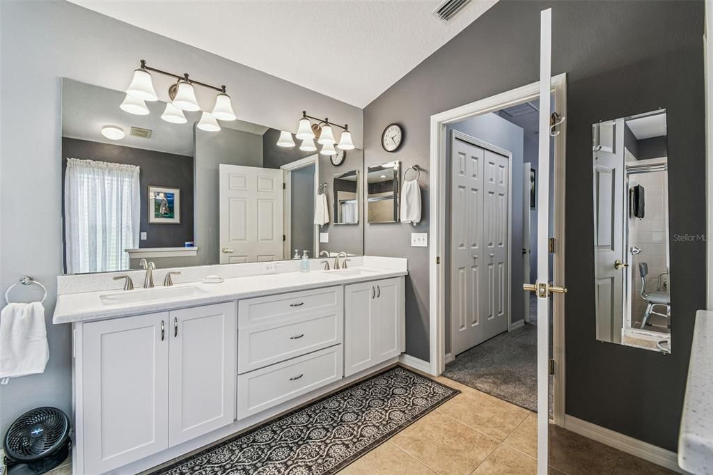 Bathroom, Dual Sink Vanities, Interior