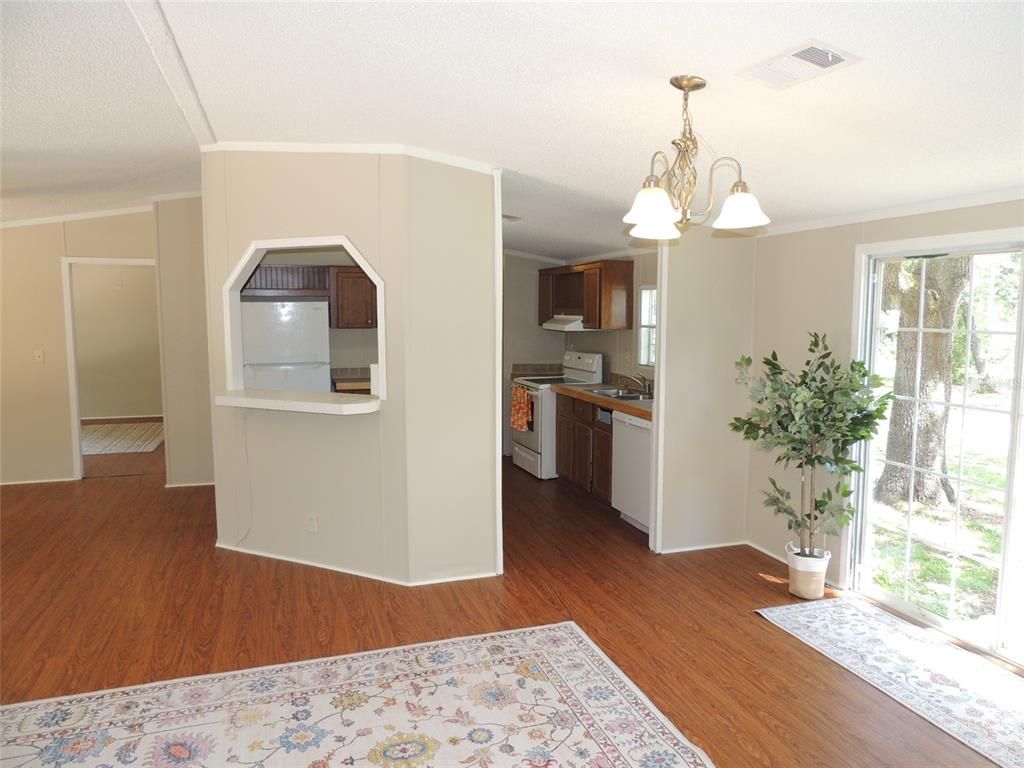 Chandelier, Interior, Kitchen, Wood Texture Flooring