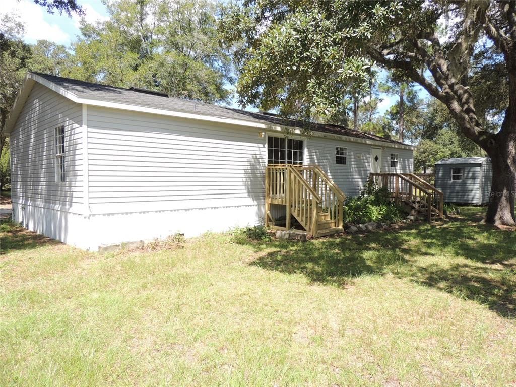 Backyard, Exterior