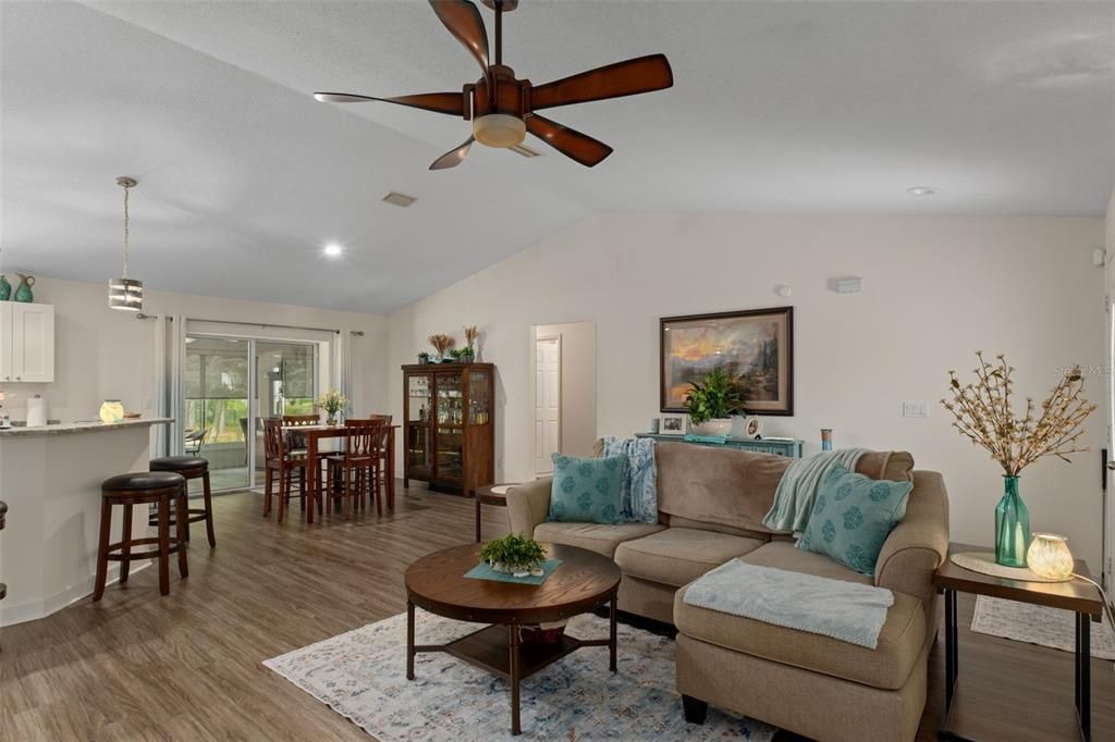 Dining room, Interior, Living room, Pendant Lights, Recessed Lighting, Wood Texture Flooring