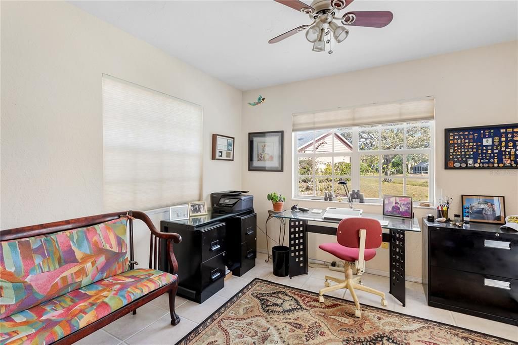 Home Office, Interior